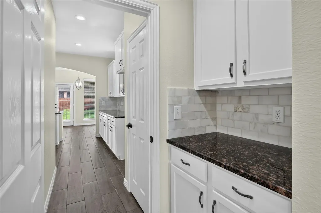 2644 Coral Cove Drive Grand Prairie TX 75054