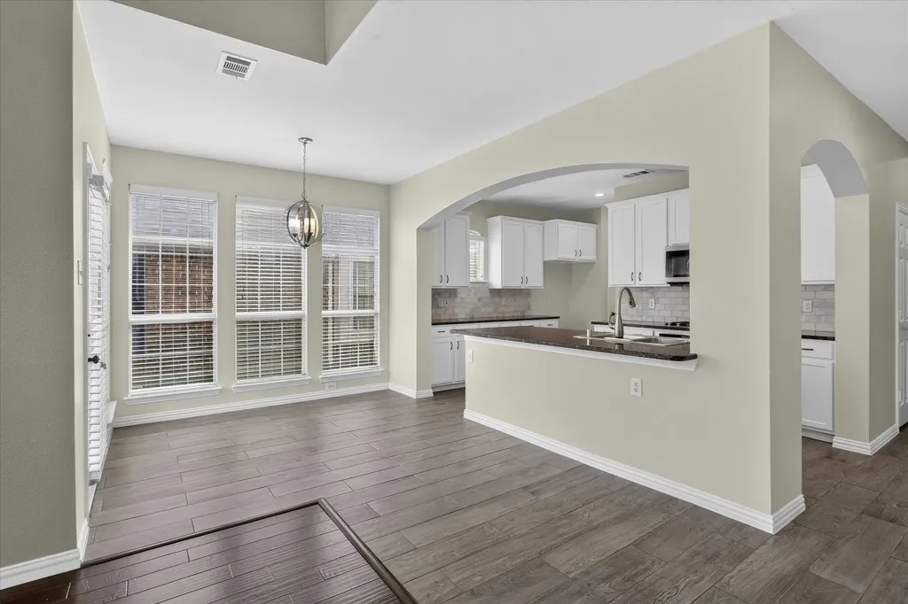 2644 Coral Cove Drive Grand Prairie TX 75054