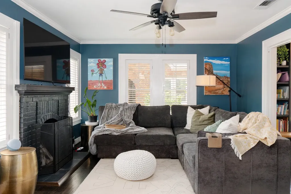 4112 Pershing Avenue Fort Worth TX 76107