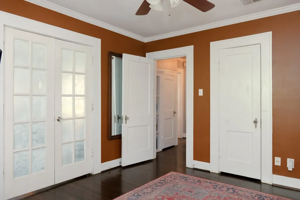 4112 Pershing Avenue Fort Worth TX 76107