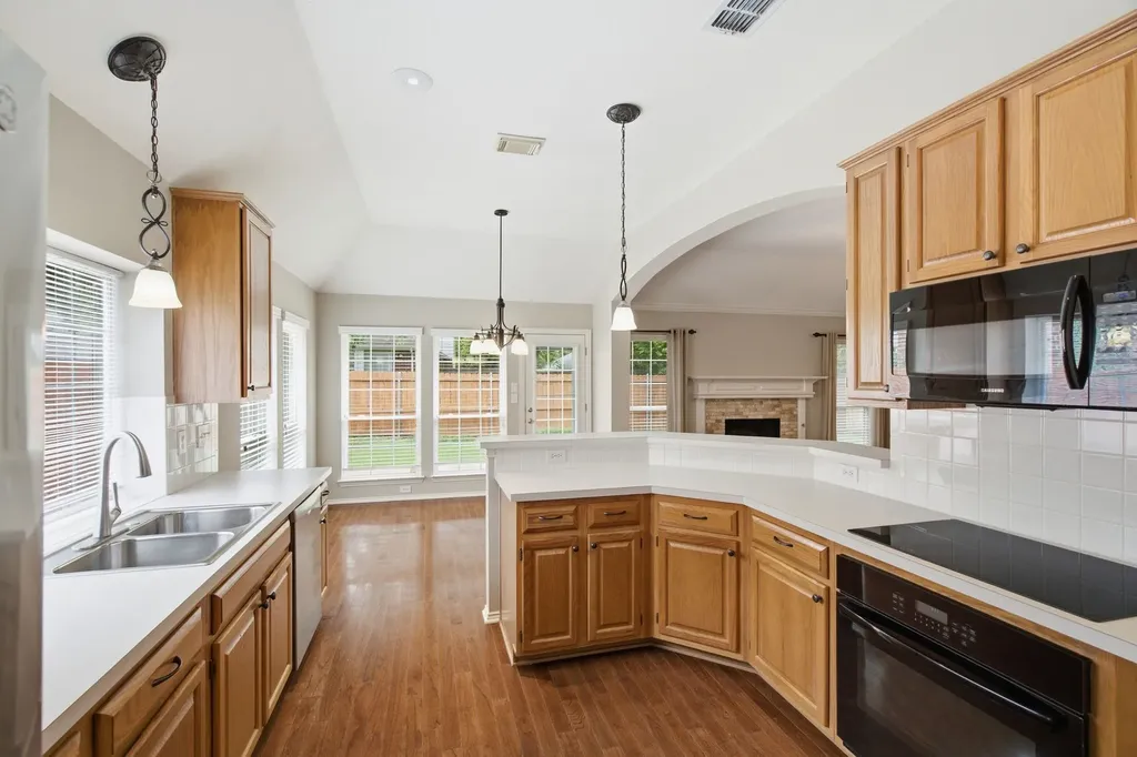 5440 Lake Powell Drive Fort Worth TX 76137