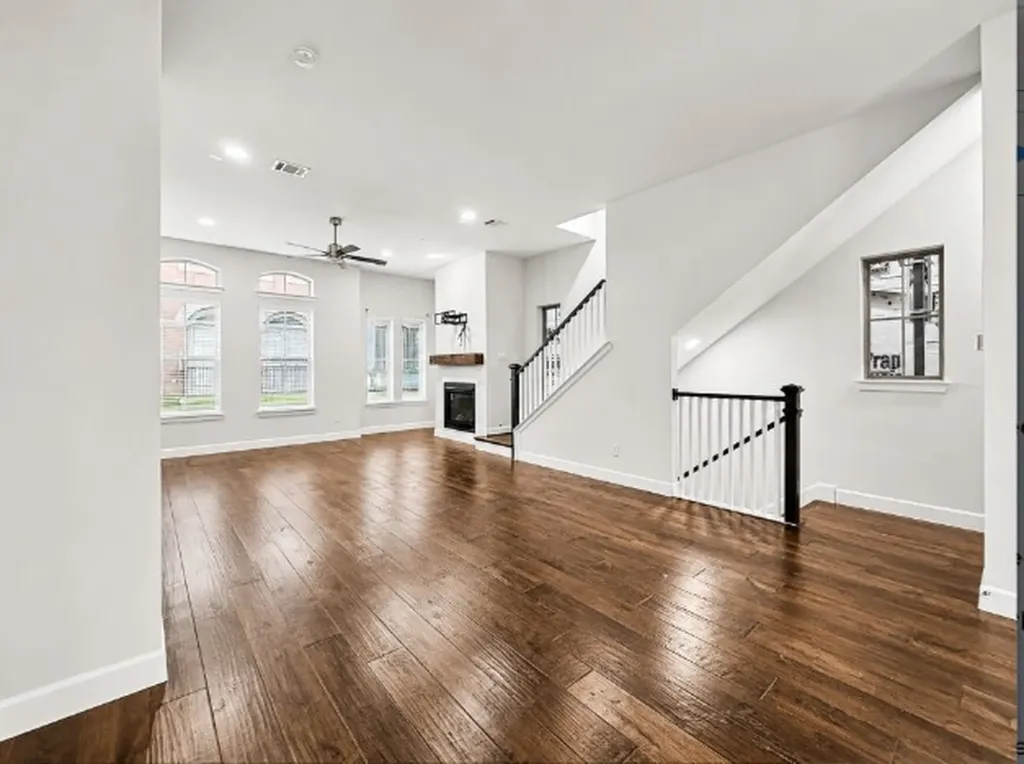 1367 Branchwood Place Dallas TX 75215