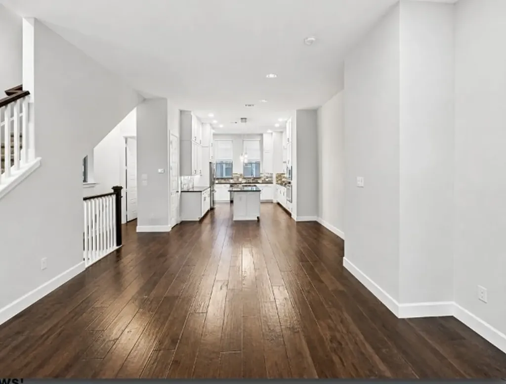 1367 Branchwood Place Dallas TX 75215