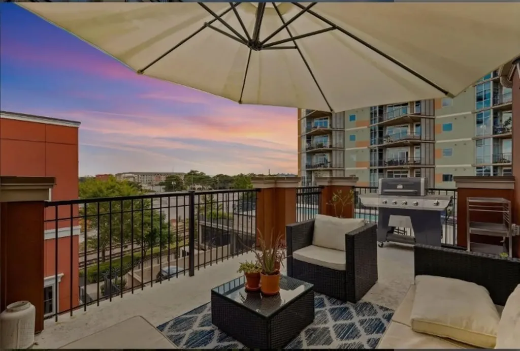 1367 Branchwood Place Dallas TX 75215