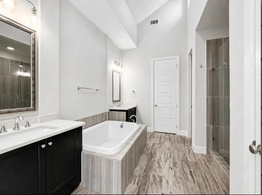 1367 Branchwood Place Dallas TX 75215