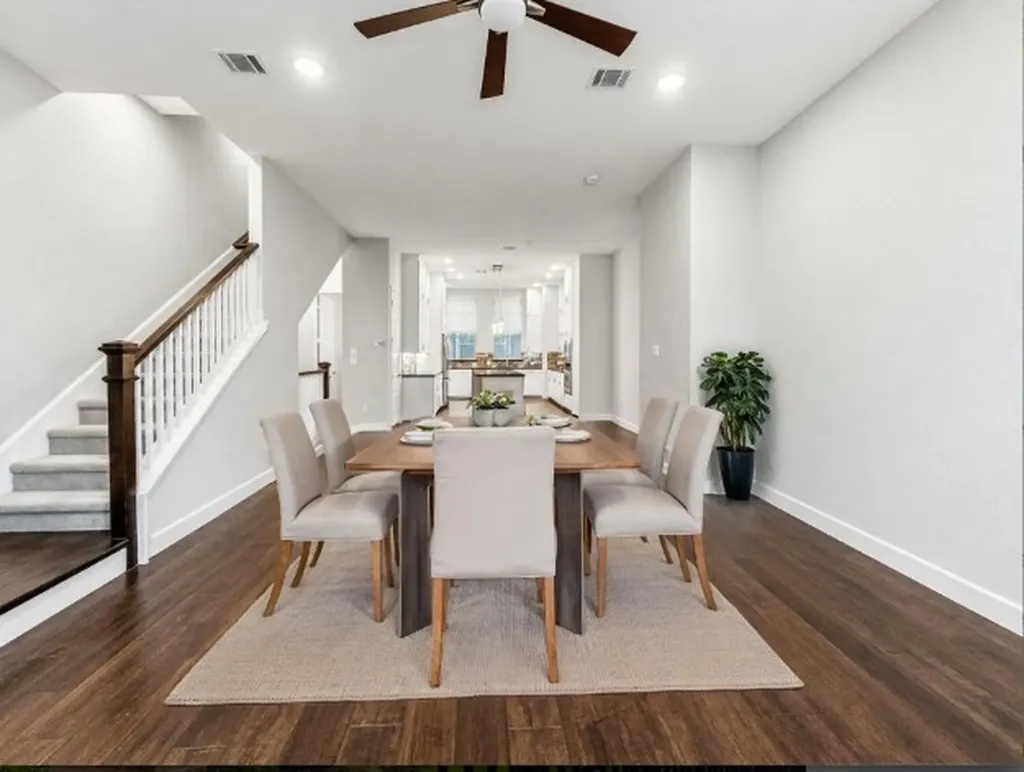 1367 Branchwood Place Dallas TX 75215