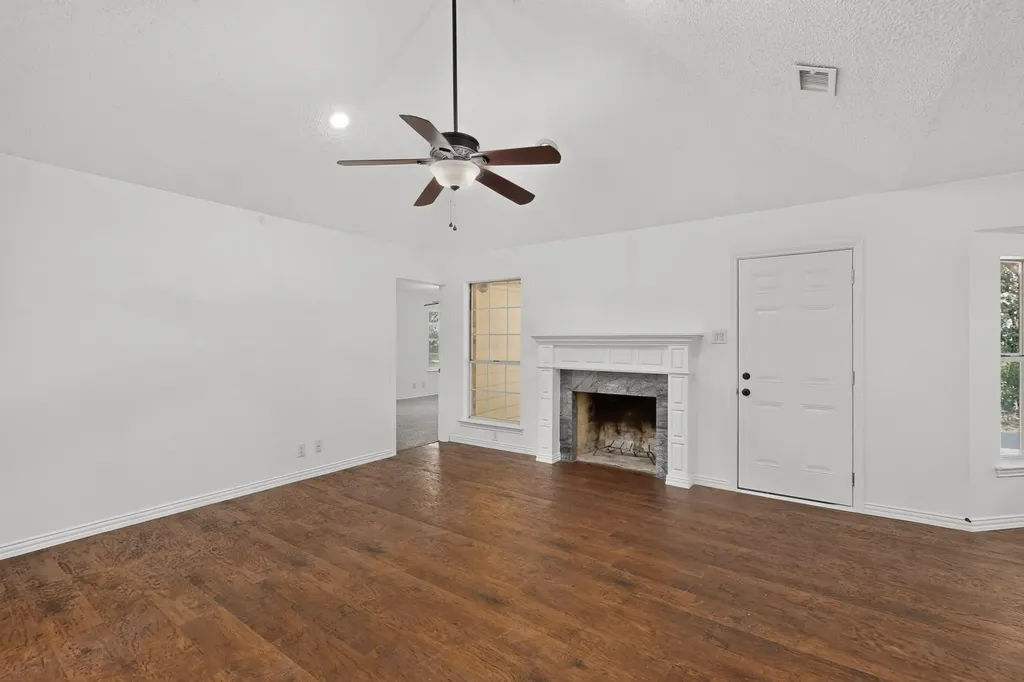 13930 Briarwood Court Azle TX 76020