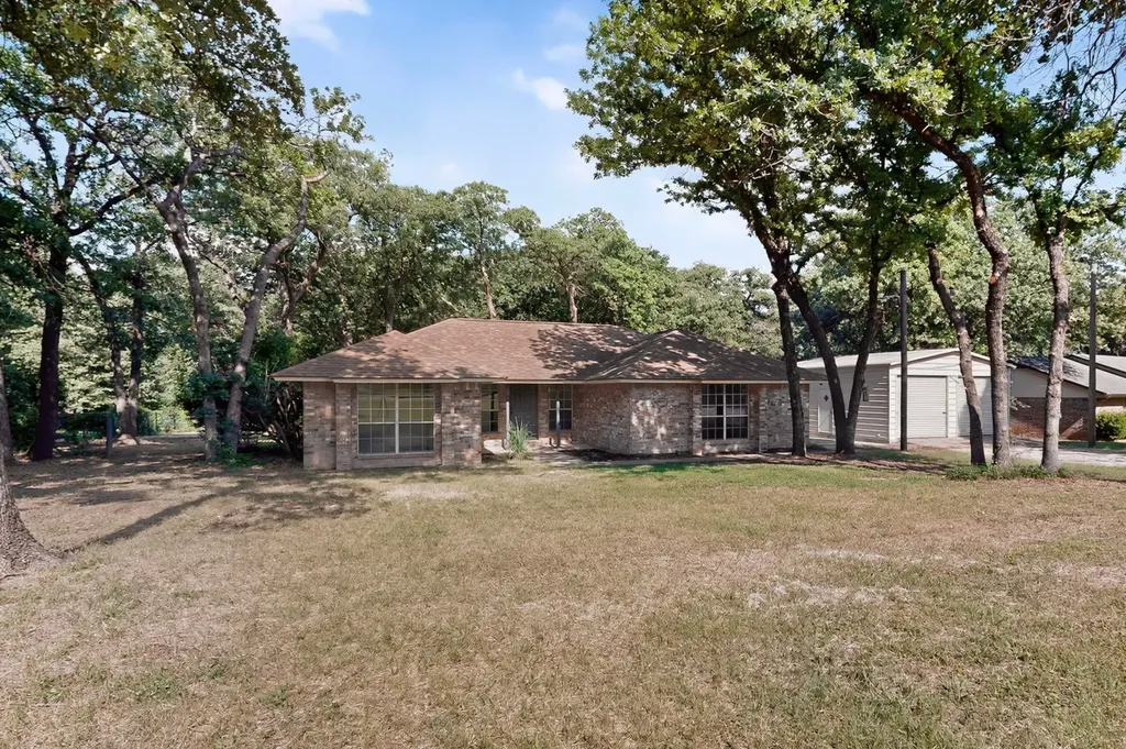 13930 Briarwood Court Azle TX 76020