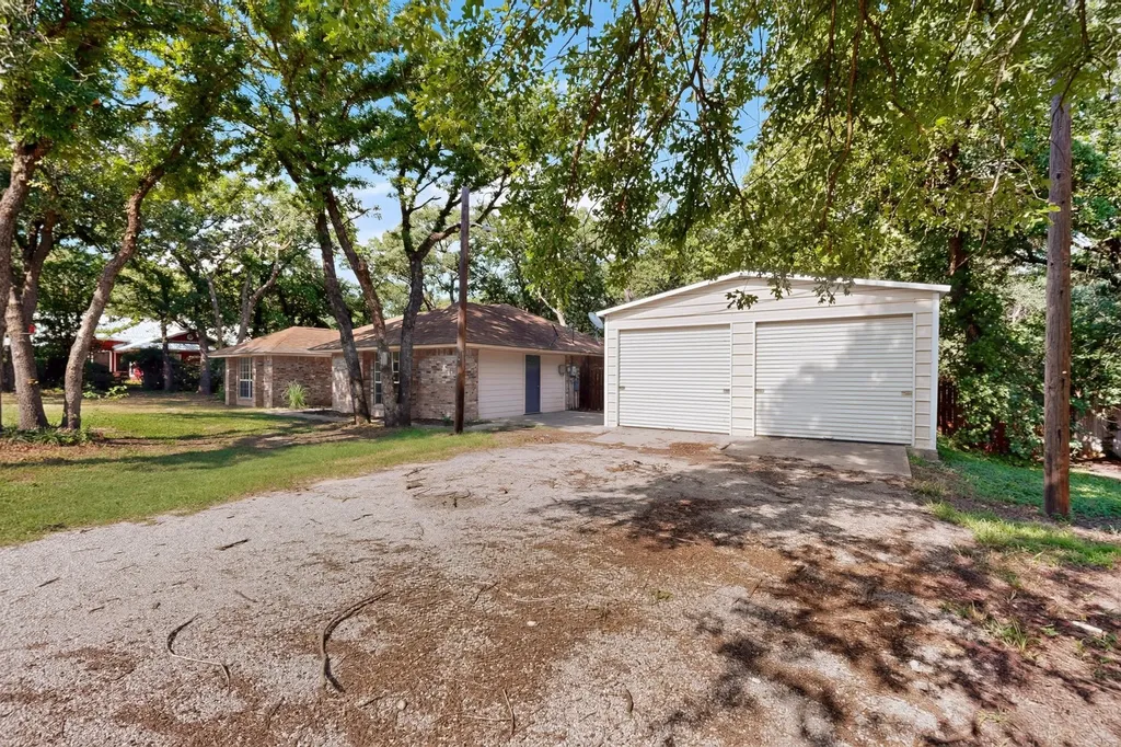 13930 Briarwood Court Azle TX 76020