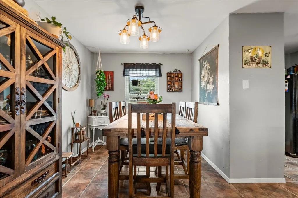 837 W 3rd Street Eddy TX 76524