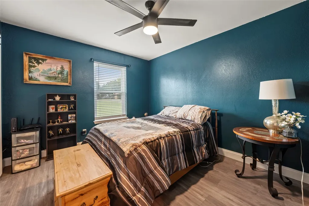 837 W 3rd Street Eddy TX 76524
