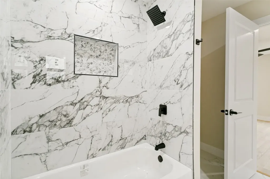 1504 Lexington Place Bedford TX 76022