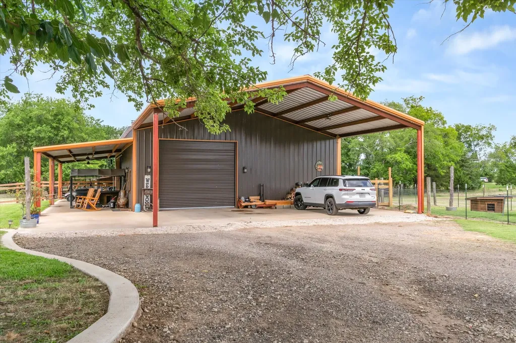 362 Vz County Road 3404 Wills Point TX 75169