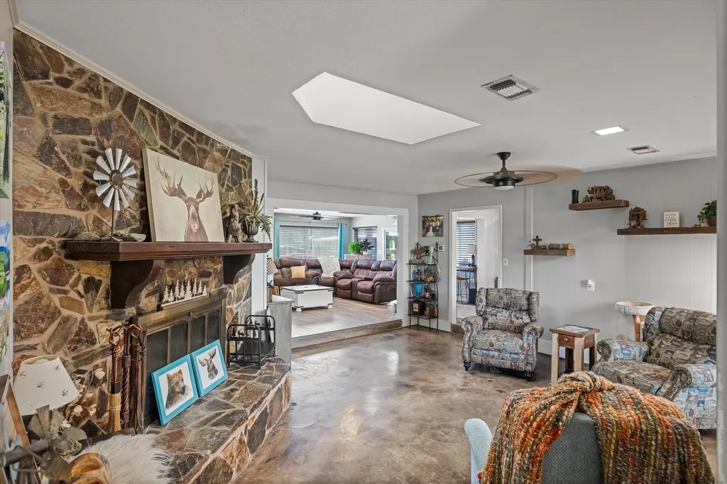 362 Vz County Road 3404 Wills Point TX 75169