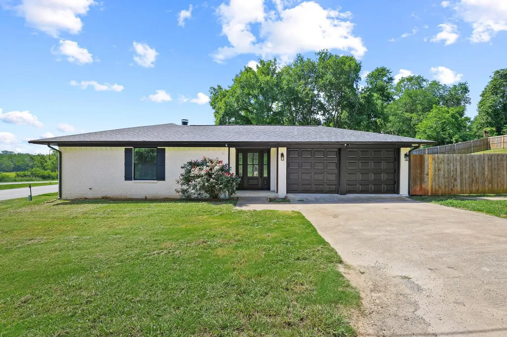 30 Judy Drive Sherman TX 75090