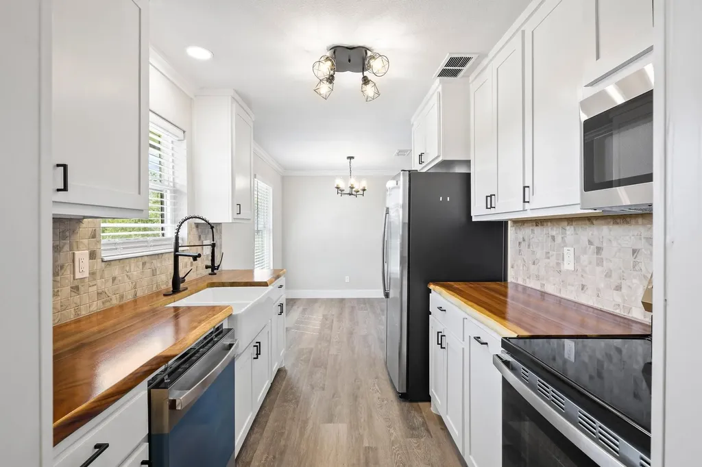 30 Judy Drive Sherman TX 75090
