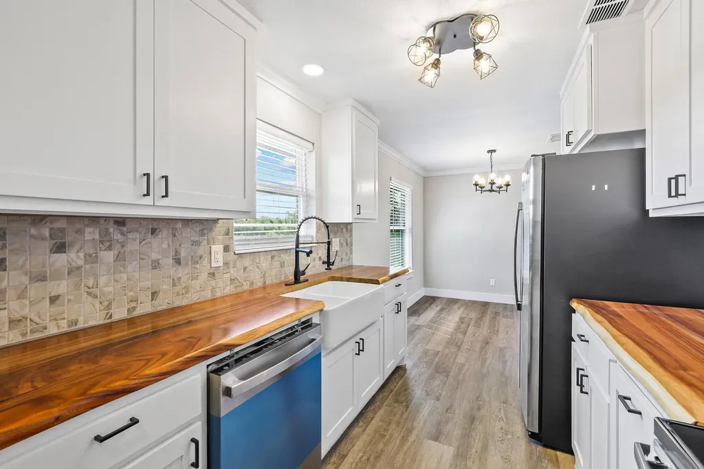 30 Judy Drive Sherman TX 75090