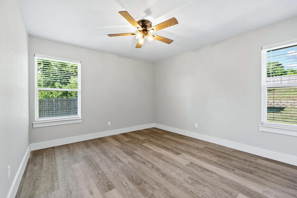 30 Judy Drive Sherman TX 75090