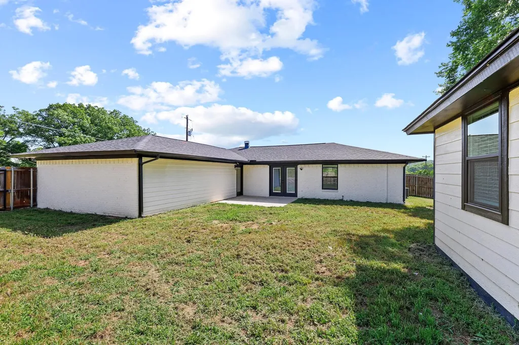 30 Judy Drive Sherman TX 75090
