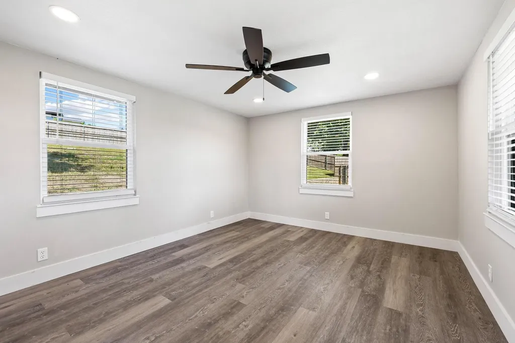 30 Judy Drive Sherman TX 75090