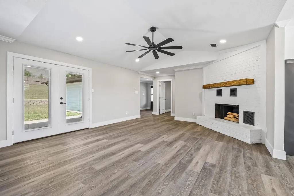 30 Judy Drive Sherman TX 75090
