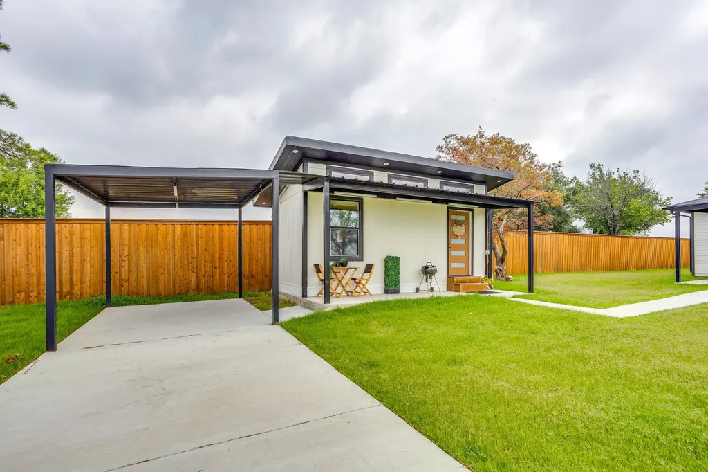 301 Paint Pony Trail N Fort Worth TX 76108