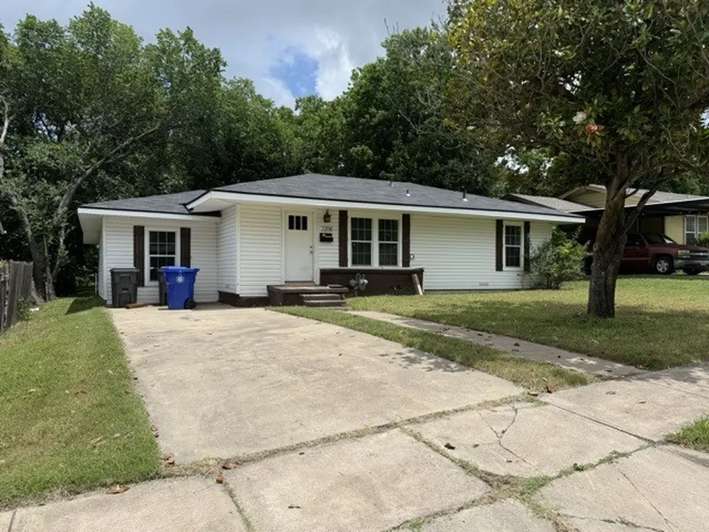 2208 Joey Drive Waco TX 76711