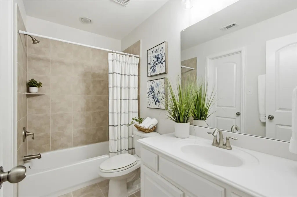 505 Sterling Ridge Lantana TX 76226