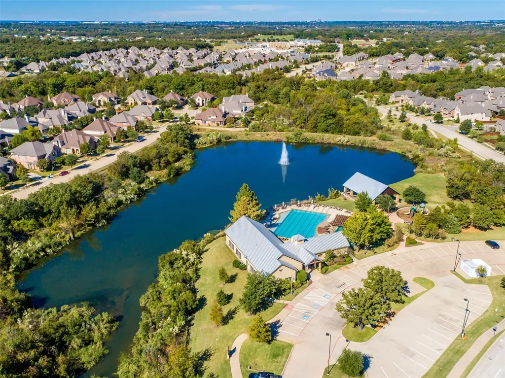 505 Sterling Ridge Lantana TX 76226