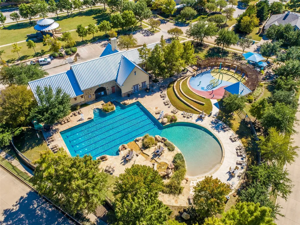 505 Sterling Ridge Lantana TX 76226