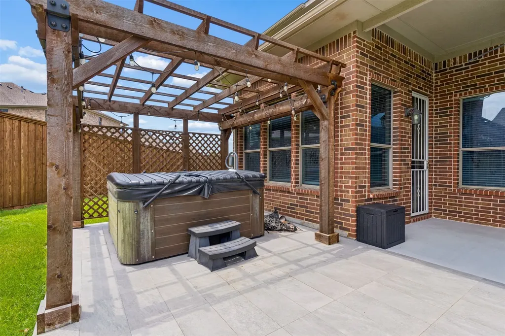 4136 Choctaw Drive Carrollton TX 75010
