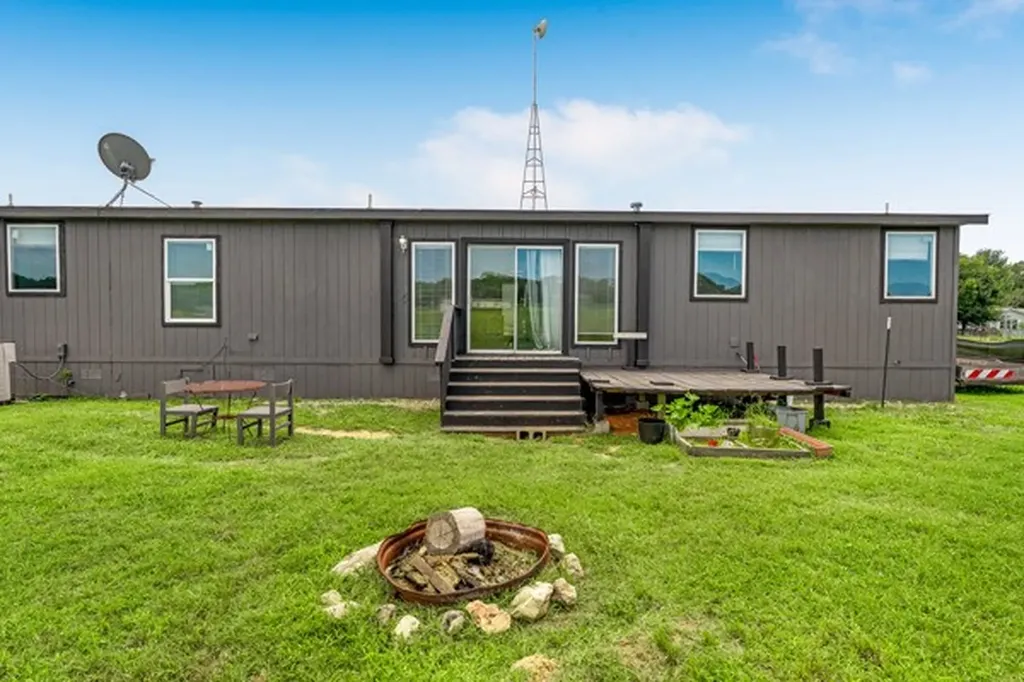 218 Bettinger Way Gholson TX 76705
