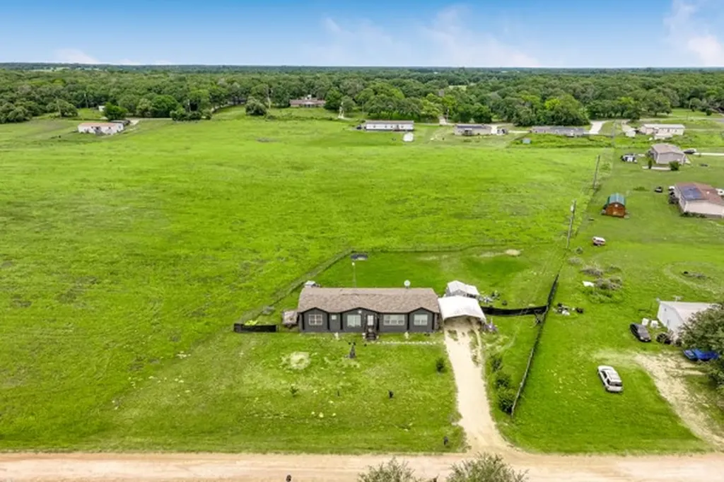 218 Bettinger Way Gholson TX 76705