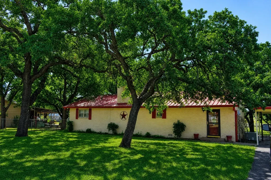 3113 Private Road 2641 Breckenridge TX 76424