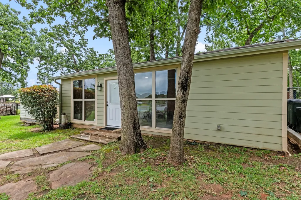 326 Hickory Circle Trinidad TX 75163