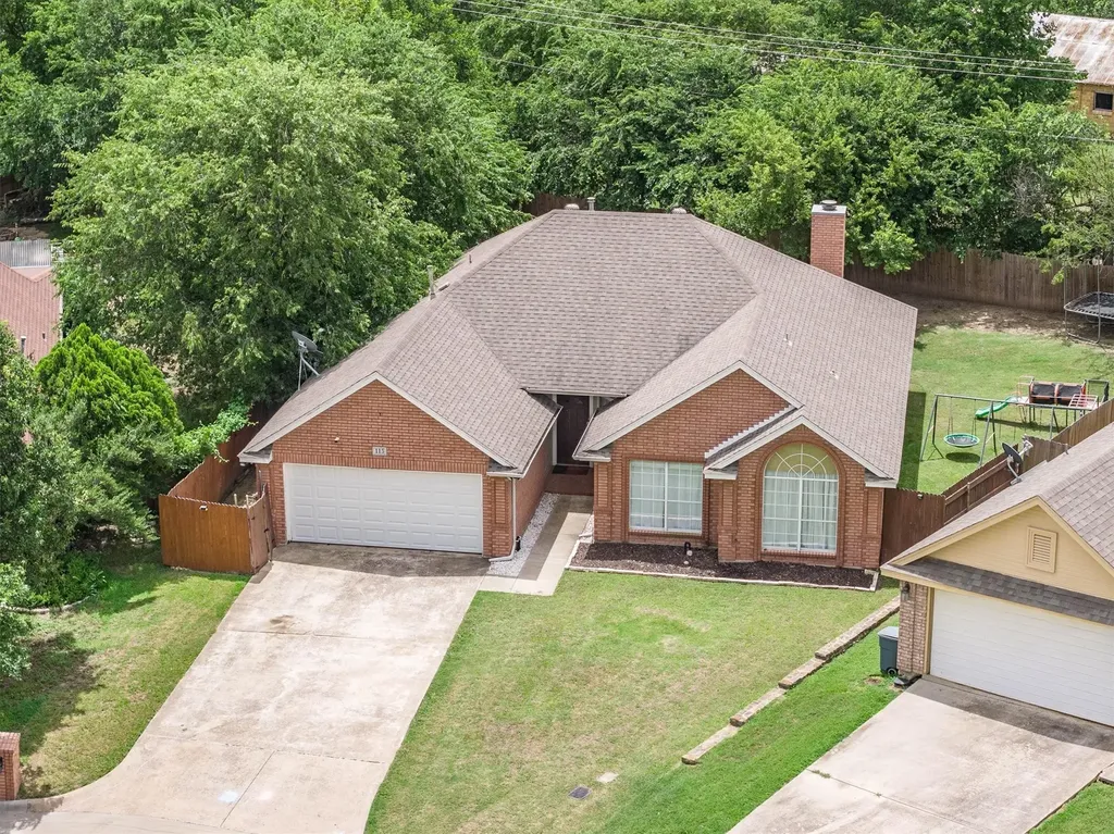115 S Blue Bonnet Circle Justin TX 76247