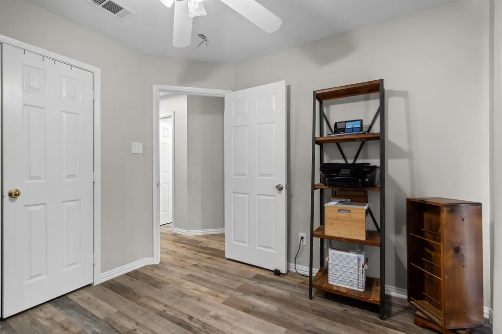115 S Blue Bonnet Circle Justin TX 76247