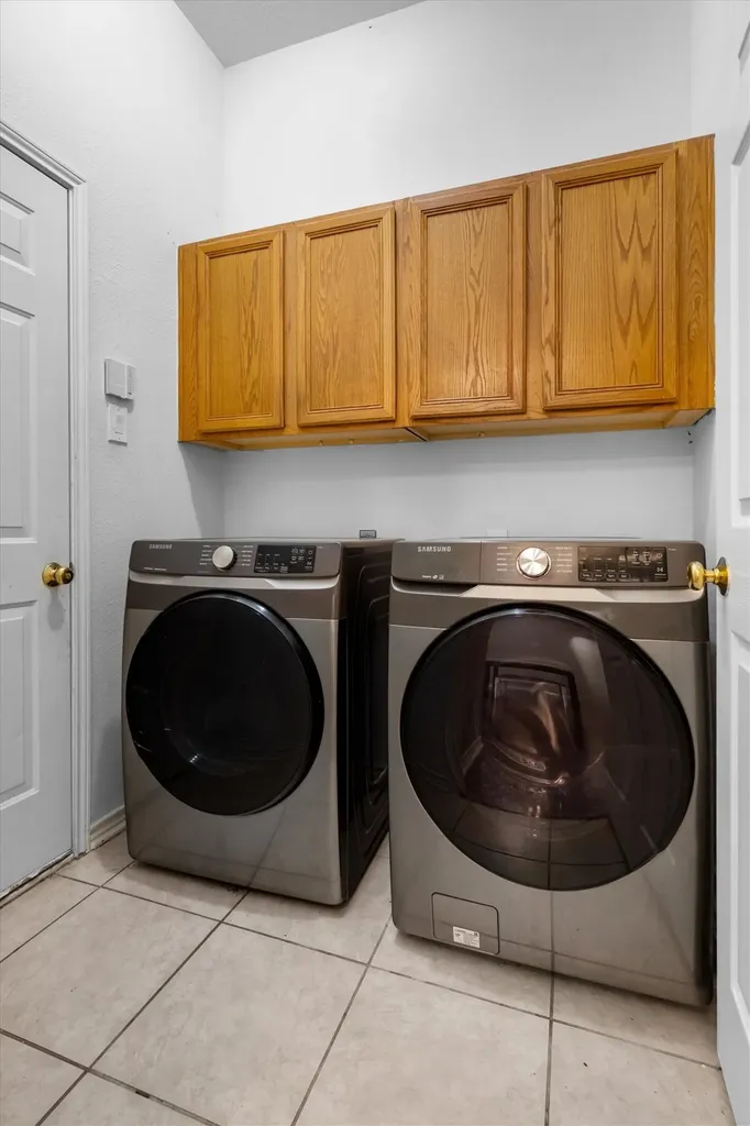 115 S Blue Bonnet Circle Justin TX 76247