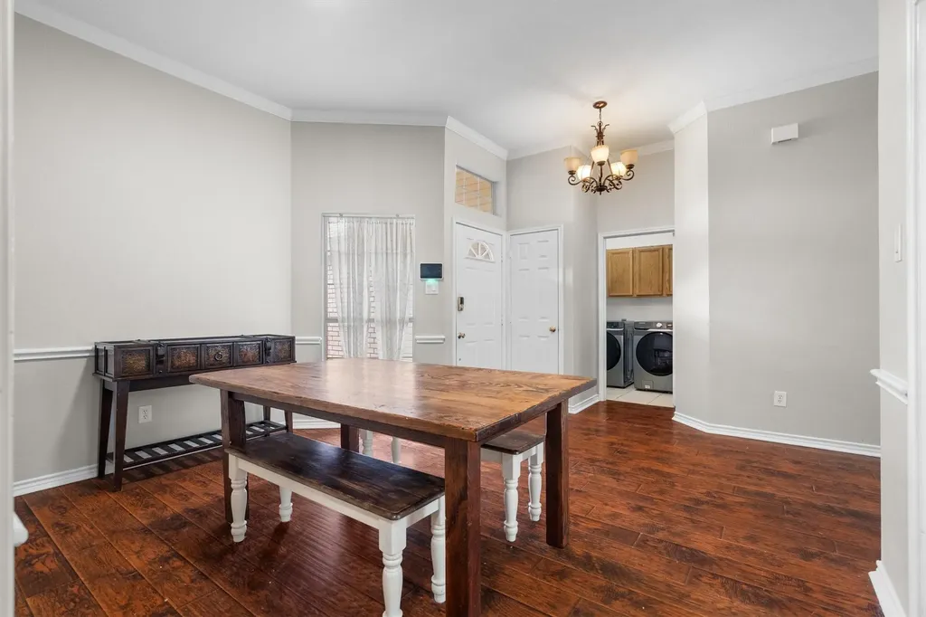 115 S Blue Bonnet Circle Justin TX 76247