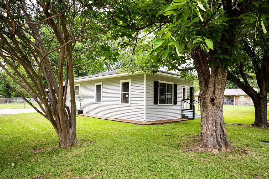 508 Fleming Street Mount Vernon TX 75457