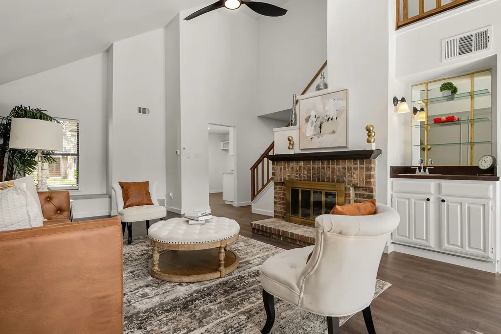 200 Saddle Rock Court Irving TX 75063