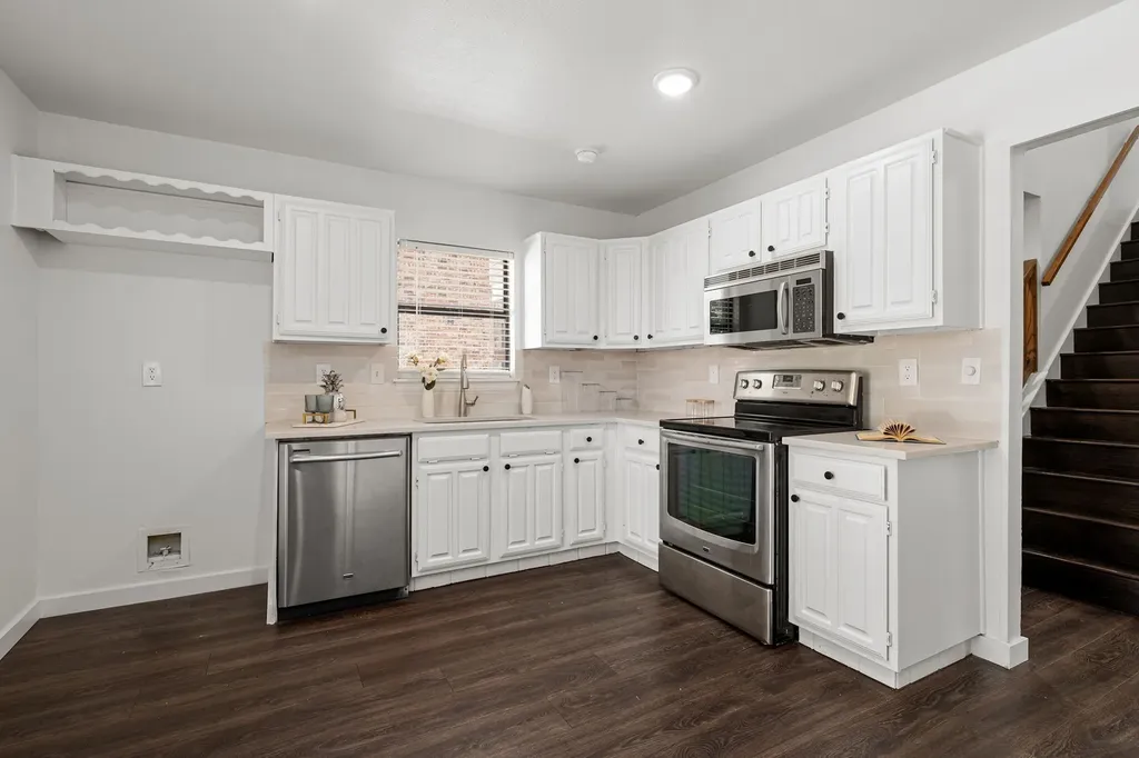 200 Saddle Rock Court Irving TX 75063