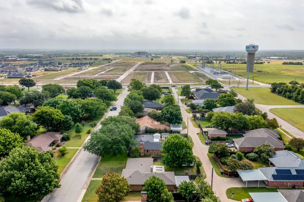 209 Hillcrest Drive Midlothian TX 76065