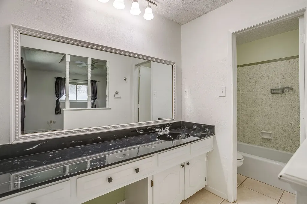 209 Hillcrest Drive Midlothian TX 76065