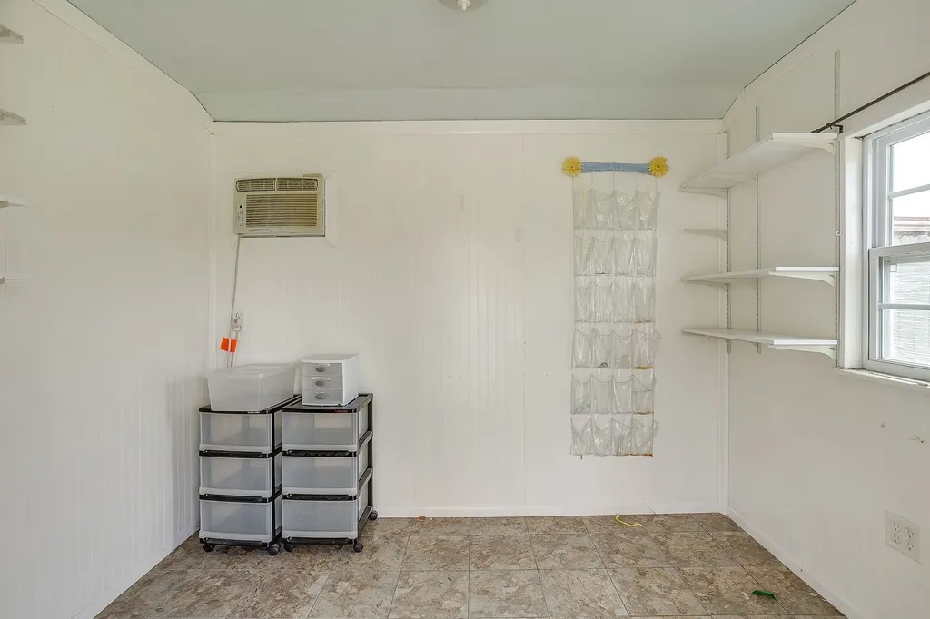 209 Hillcrest Drive Midlothian TX 76065