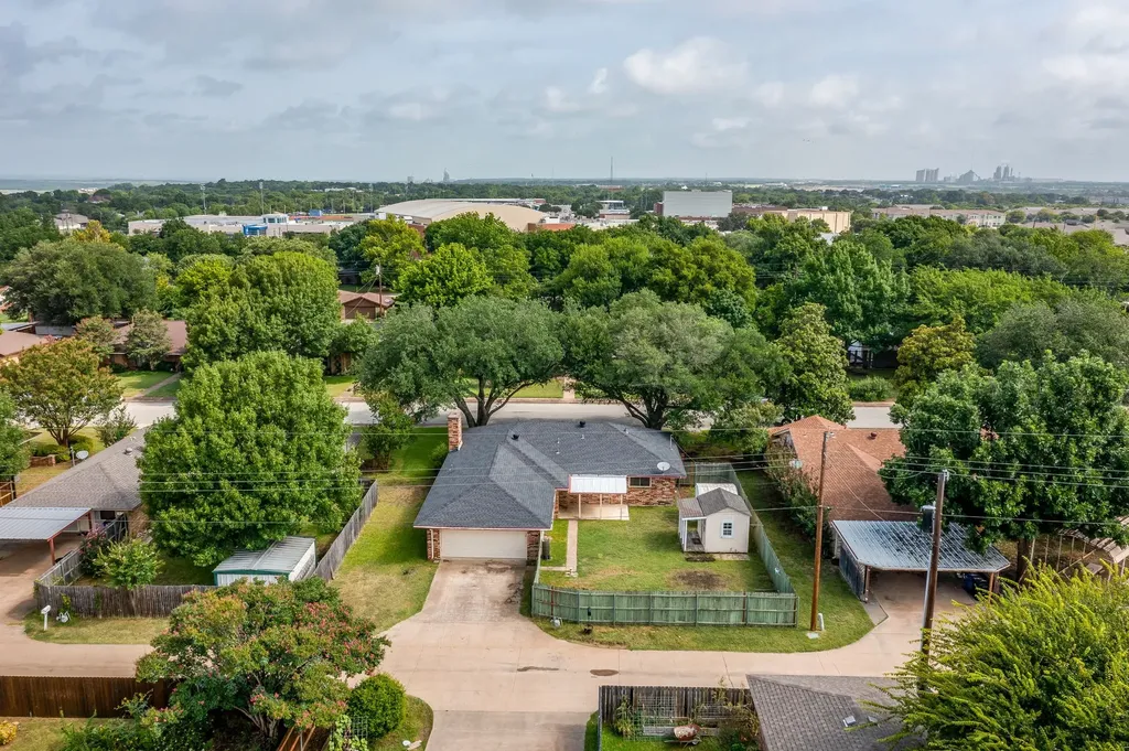 209 Hillcrest Drive Midlothian TX 76065