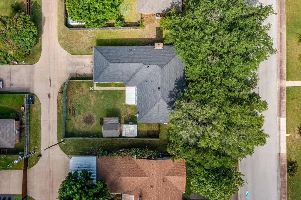 209 Hillcrest Drive Midlothian TX 76065