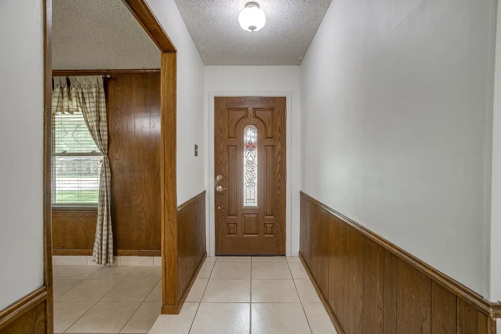 209 Hillcrest Drive Midlothian TX 76065