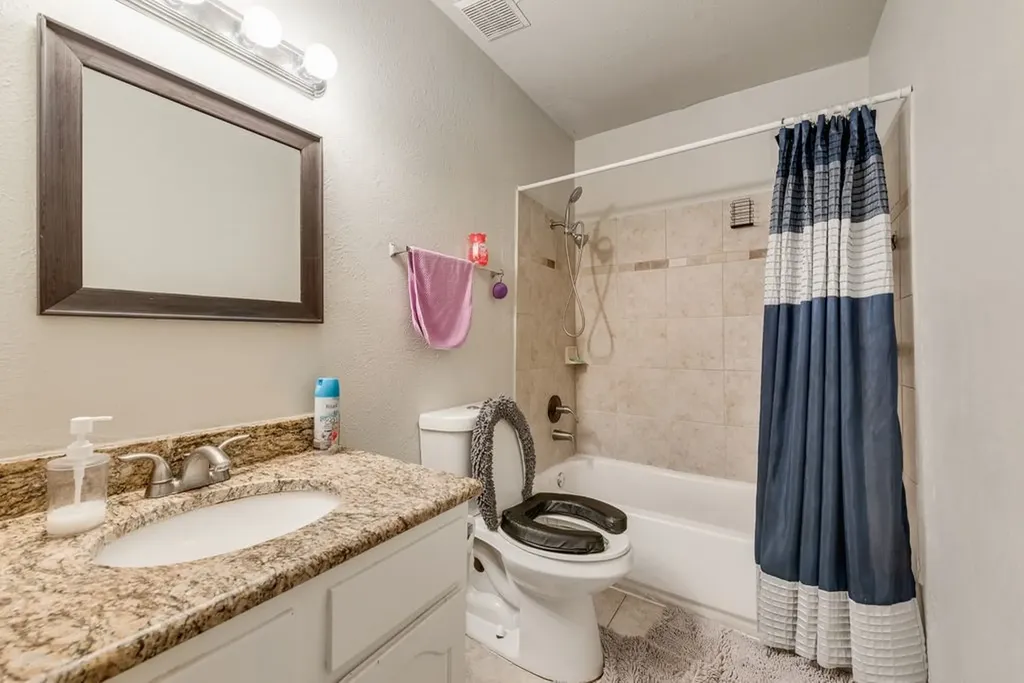 1717 Glenview Lane Arlington TX 76014