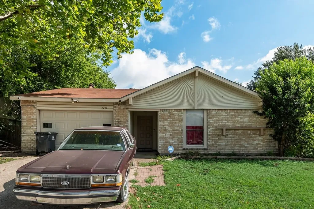 1717 Glenview Lane Arlington TX 76014